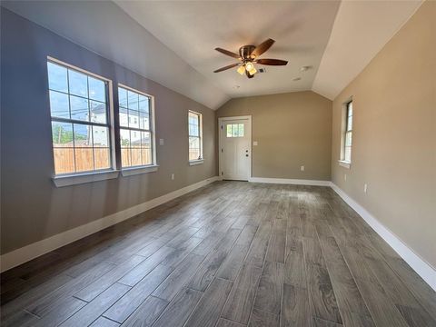 Photo of 1816 Ryon Street, Houston, TX 77009 (MLS # 14496435)