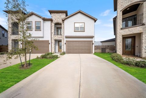 Photo of 2015 Olivos Street, Missouri City, TX 77459 (MLS # 74572549)