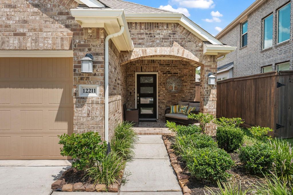Photo of 12211 Castano Creek Drive, Humble, TX 77346 (MLS # 93614269)