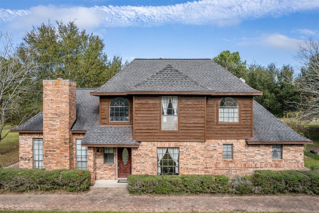 Photo of 329 Burwell Road, Highlands, TX 77562 (MLS # 13722399)