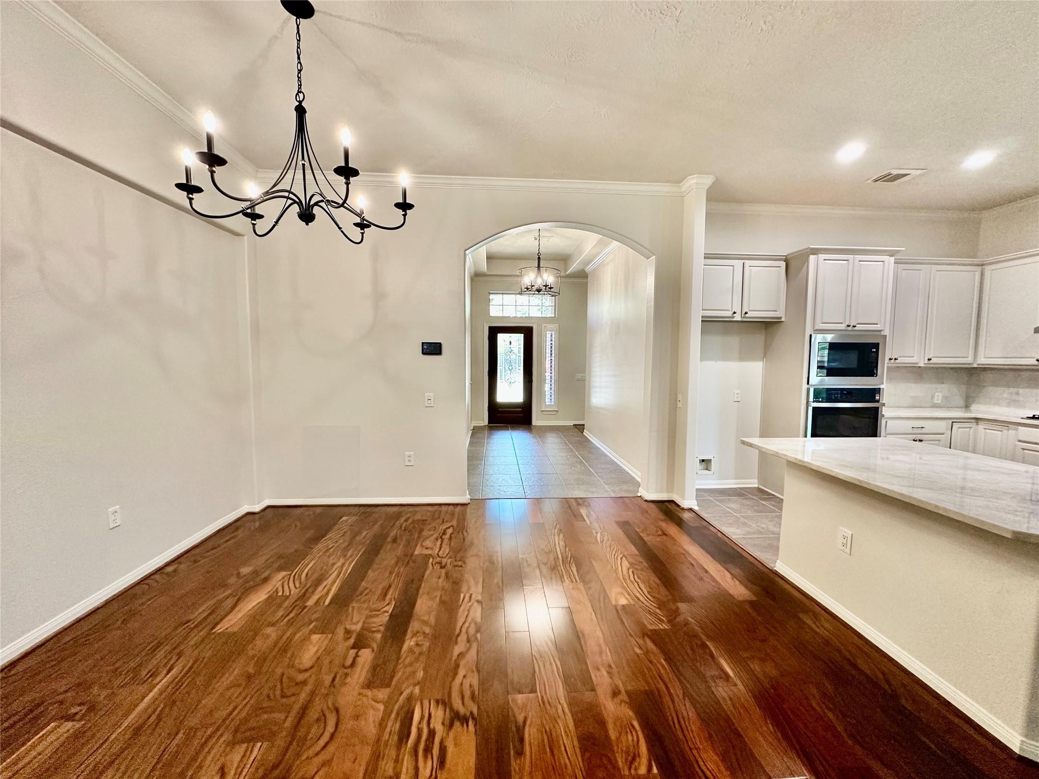 2301 S Venice Drive