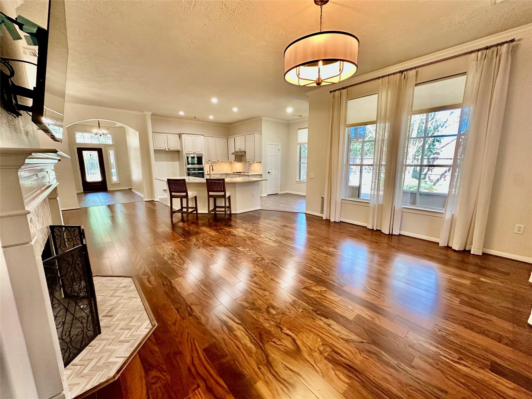 2301 S Venice Drive