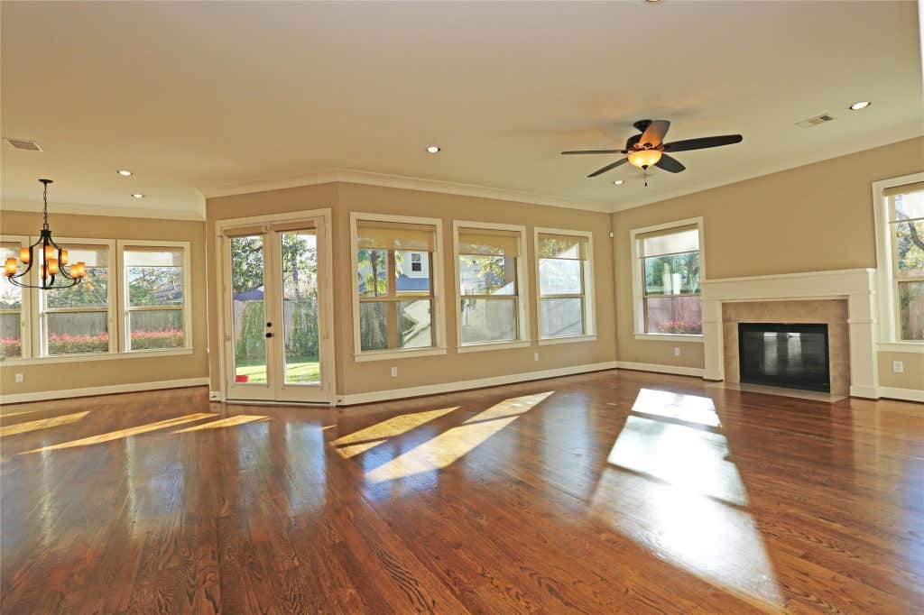 Photo of 1611 Wakefield Drive, Houston, TX 77018 (MLS # 38195759)
