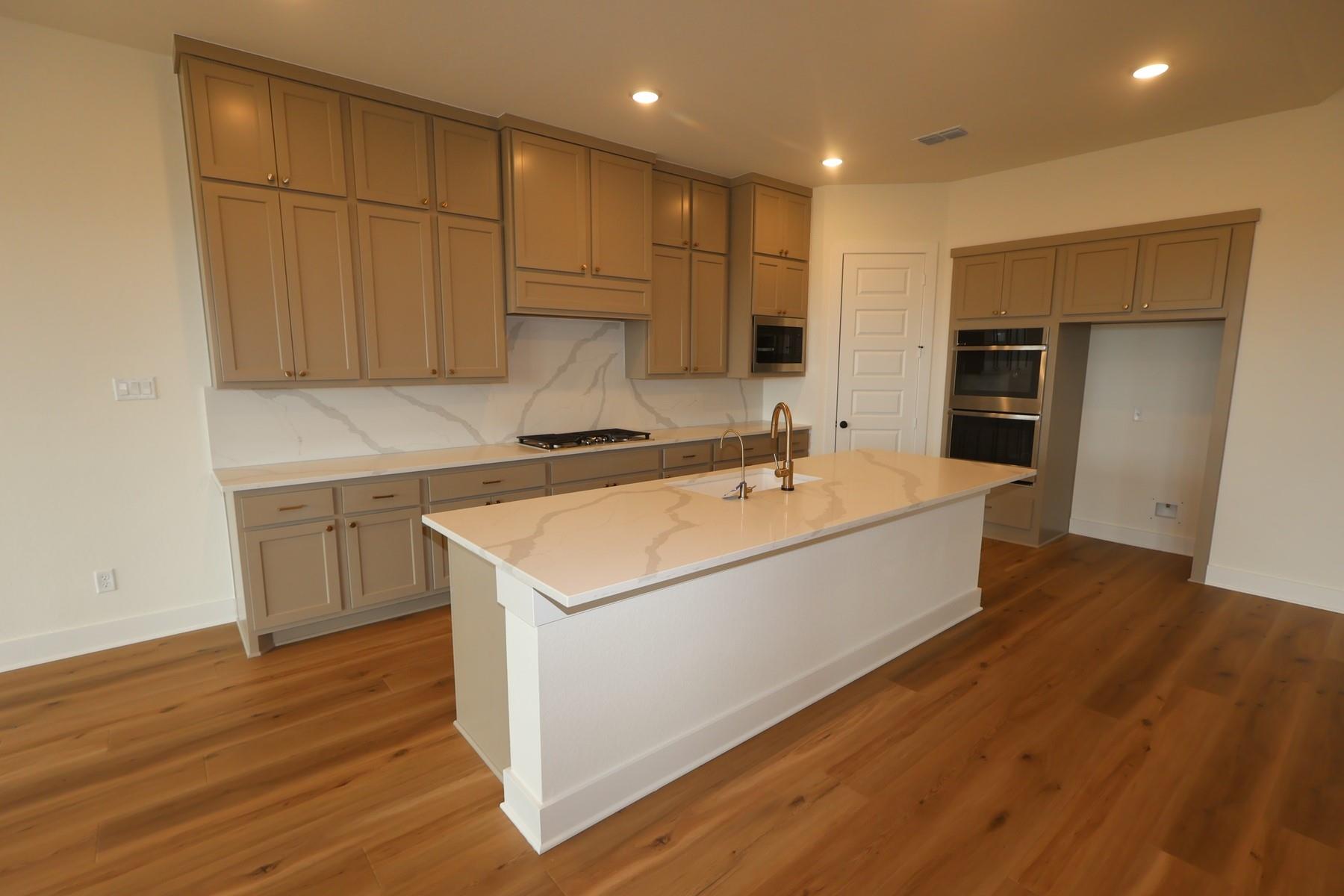 19714 Centennial Park Lane