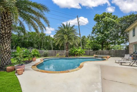 Photo of 2723 Sterling Fields Drive, Pearland, TX 77584 (MLS # 85134168)
