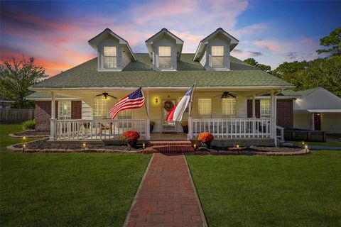 Photo of 4 Hickory Lane, Dayton, TX 77535 (MLS # 2286584)