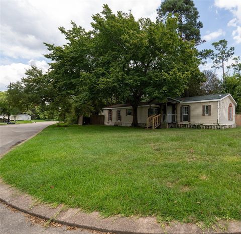 Photo of 9803 Cedar Branch Drive, Baytown, TX 77521 (MLS # 27838317)