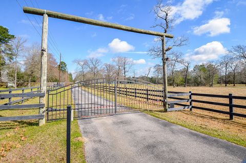 Photo of 16910 Butera Road, Magnolia, TX 77355 (MLS # 18179564)