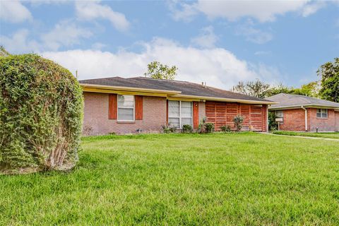 Tiny photo for 230 Bizerte Street, Houston, TX 77022 (MLS # 34524927)