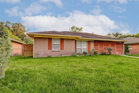Tiny photo for 230 Bizerte Street, Houston, TX 77022 (MLS # 34524927)