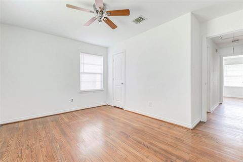 Tiny photo for 230 Bizerte Street, Houston, TX 77022 (MLS # 34524927)