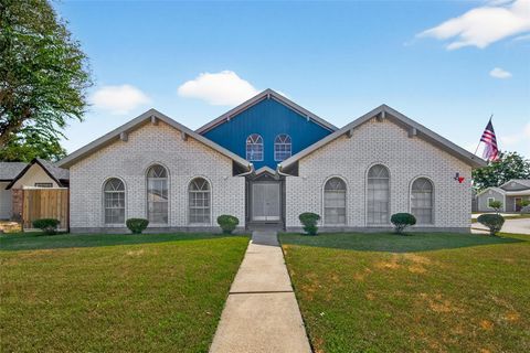 Photo of 4802 Mistletoe Road, Pasadena, TX 77505 (MLS # 12877066)