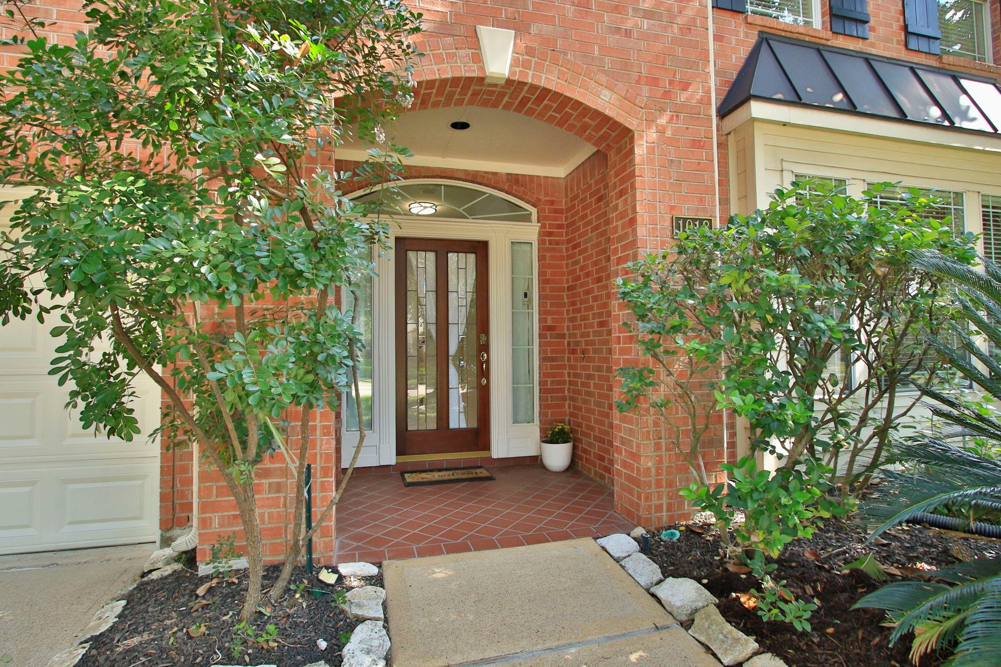 1018 Bringewood Chase Drive