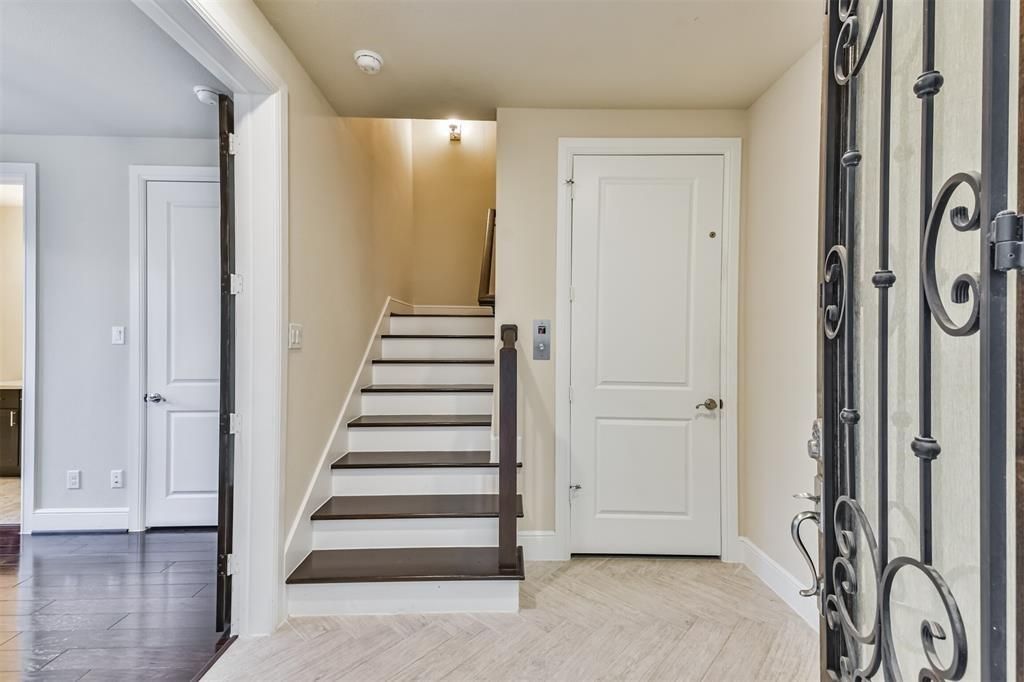 Photo of 4014 Barnes Street, Houston, TX 77007 (MLS # 51666004)