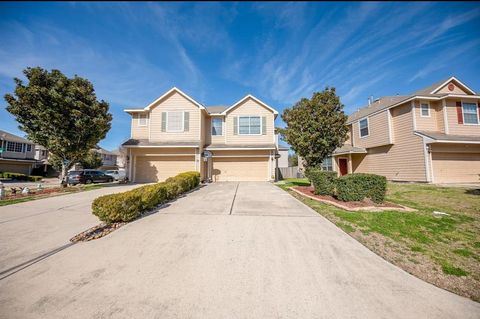 Photo of 16202 Greenport Lane, Houston, TX 77084 (MLS # 55024629)