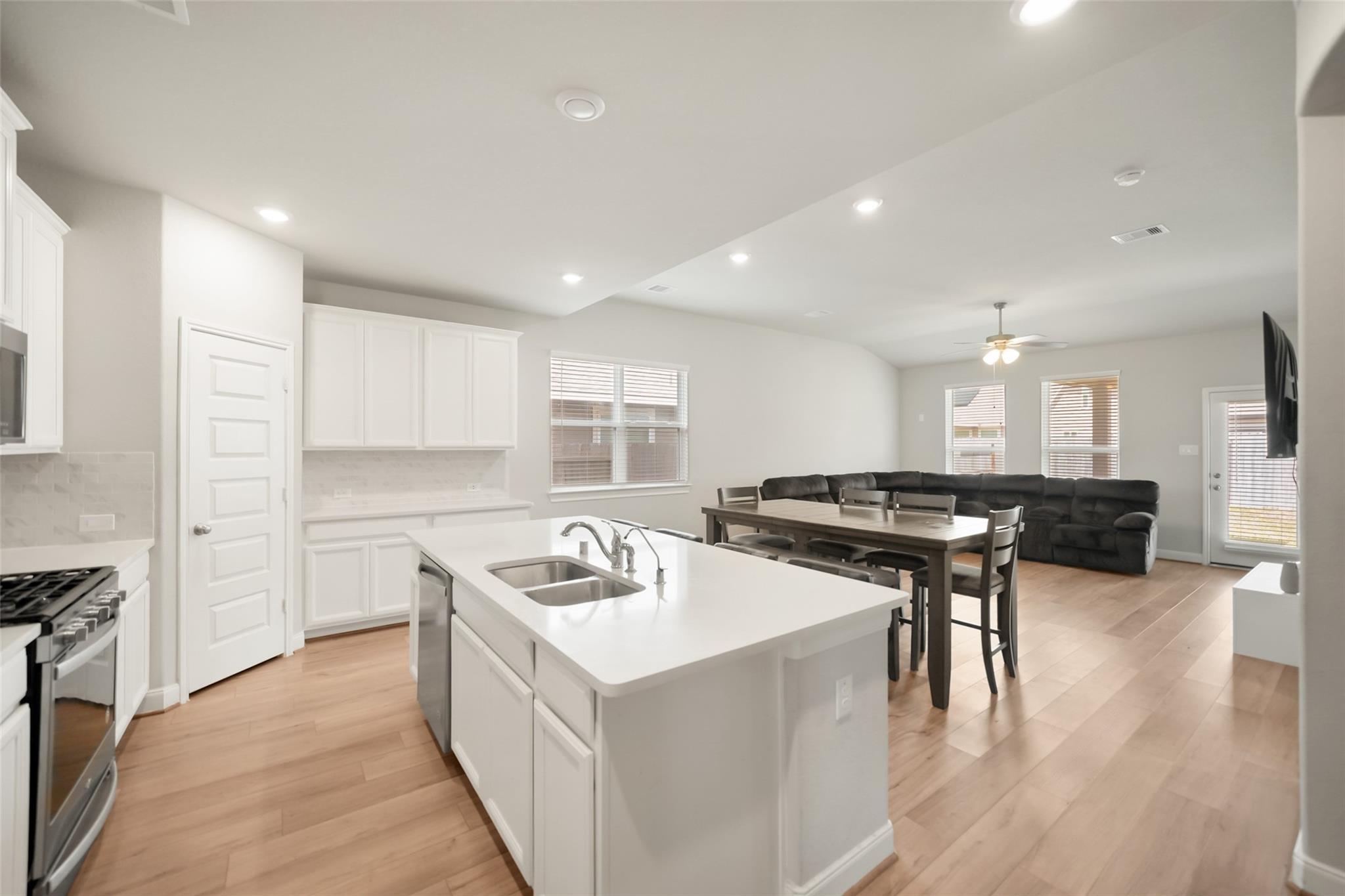 831 Cloverdale Drive