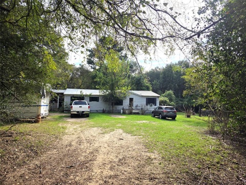 Photo of 17427 Lone Star Road, Waller, TX 77484 (MLS # 64739536)