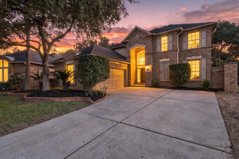 Photo of 1931 Auburn Trail, Sugar Land, TX 77479 (MLS # 85963540)