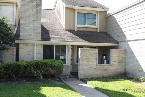 Photo of 2316 Woodland Park Drive #15, Houston, TX 77077 (MLS # 14920768)