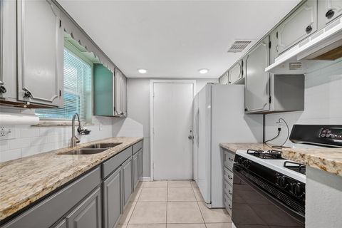 Tiny photo for 12114 Ryewater Drive, Houston, TX 77089 (MLS # 93896251)