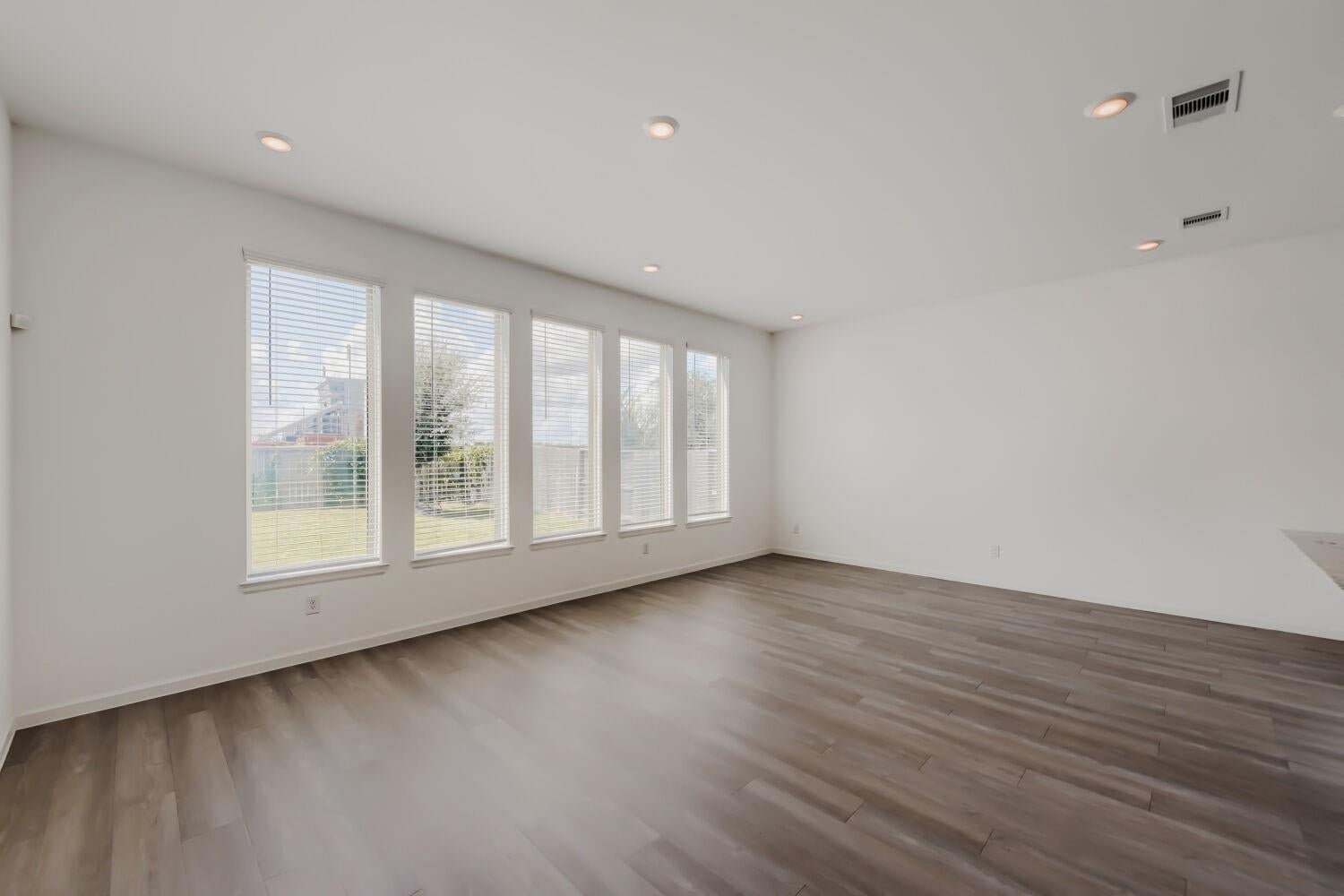 4146 Balboa Drive