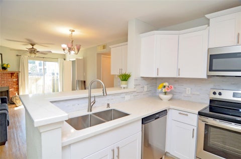Condo For Sale - 18800 Egret Bay Boulevard #1201<br/> Webster, TX 77058