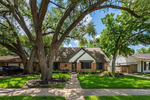Photo of 4827 Elmbrook Drive, Spring, TX 77388 (MLS # 64146754)