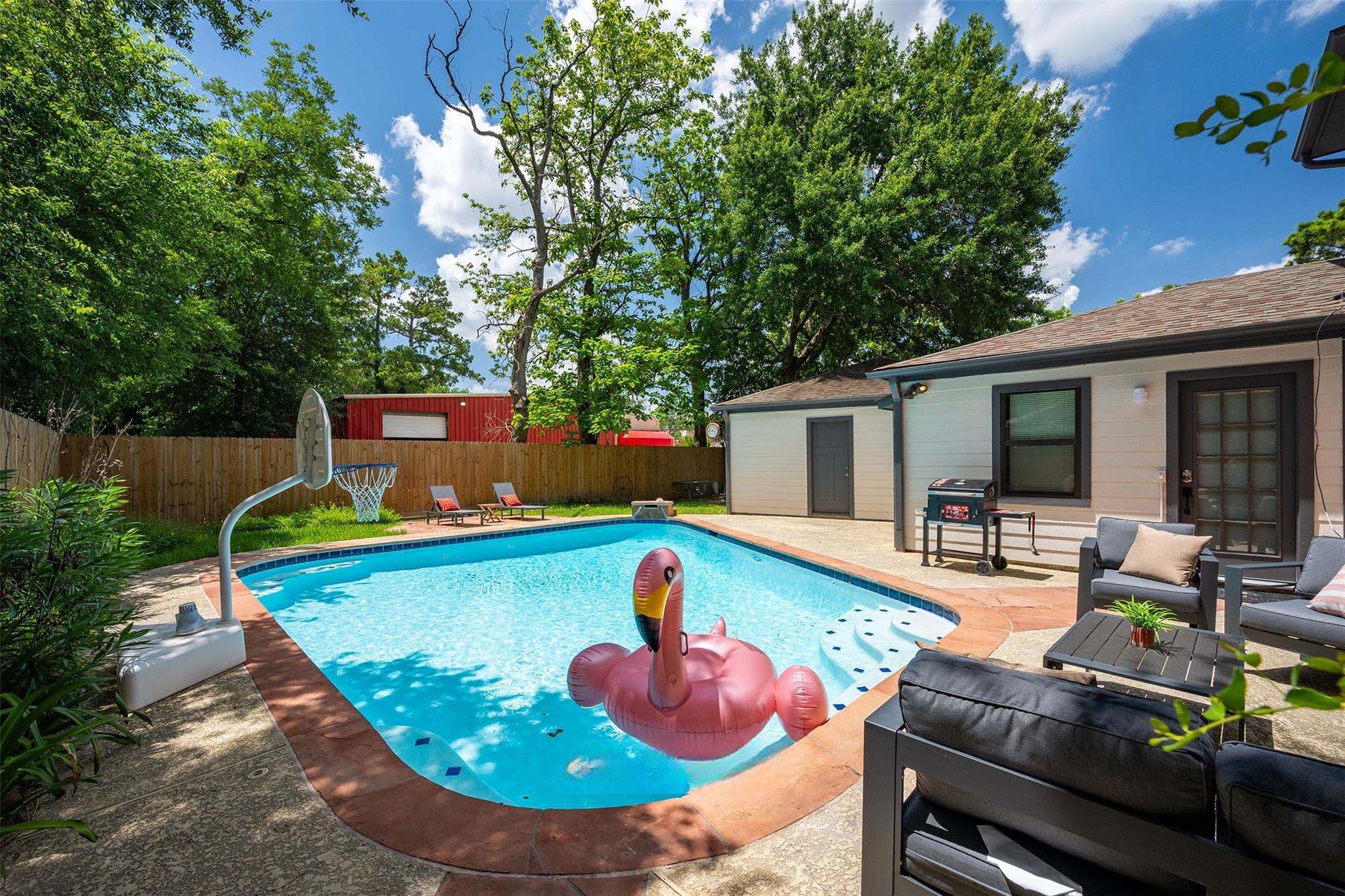 4827 Elmbrook Drive
