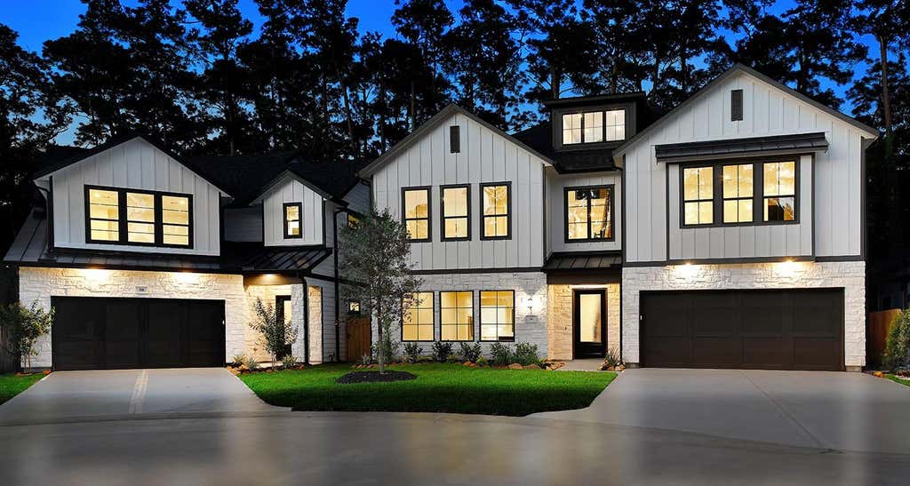 Photo of 34 Honeycomb Ridge Place, The Woodlands, TX 77380 (MLS # 93558679)
