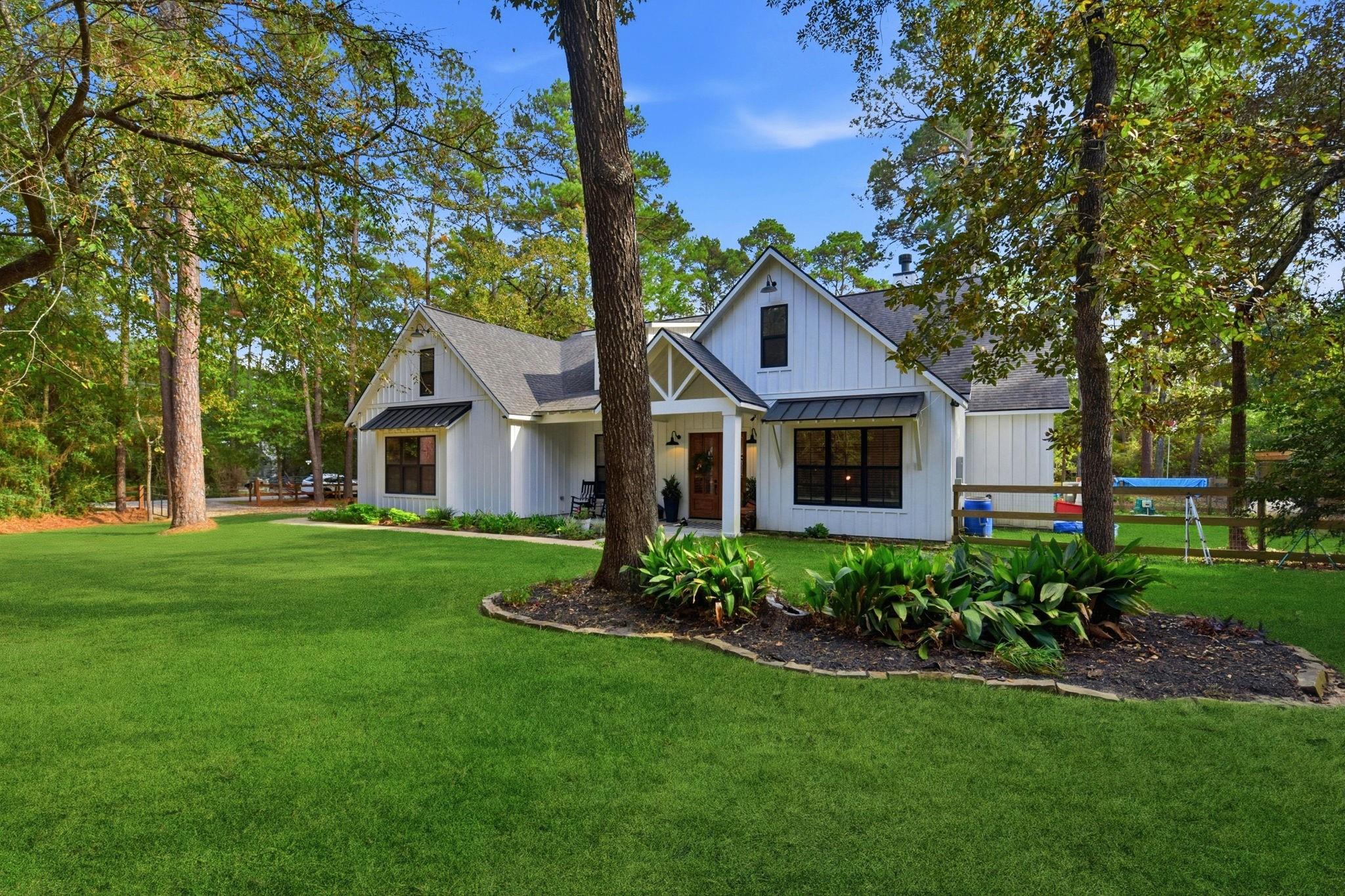 23323 Green Forest Street