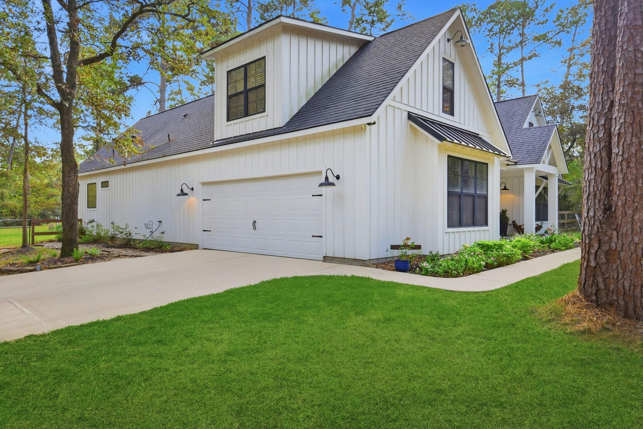 23323 Green Forest Street