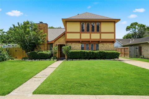 Photo of 12358 Gainsborough Drive, Houston, TX 77031 (MLS # 13084741)