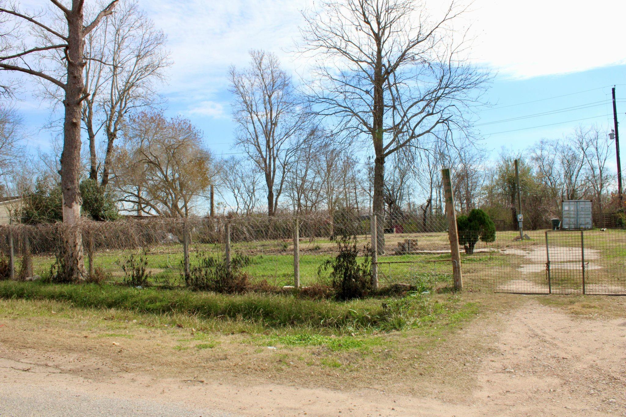 22203 Sandspoint Drive