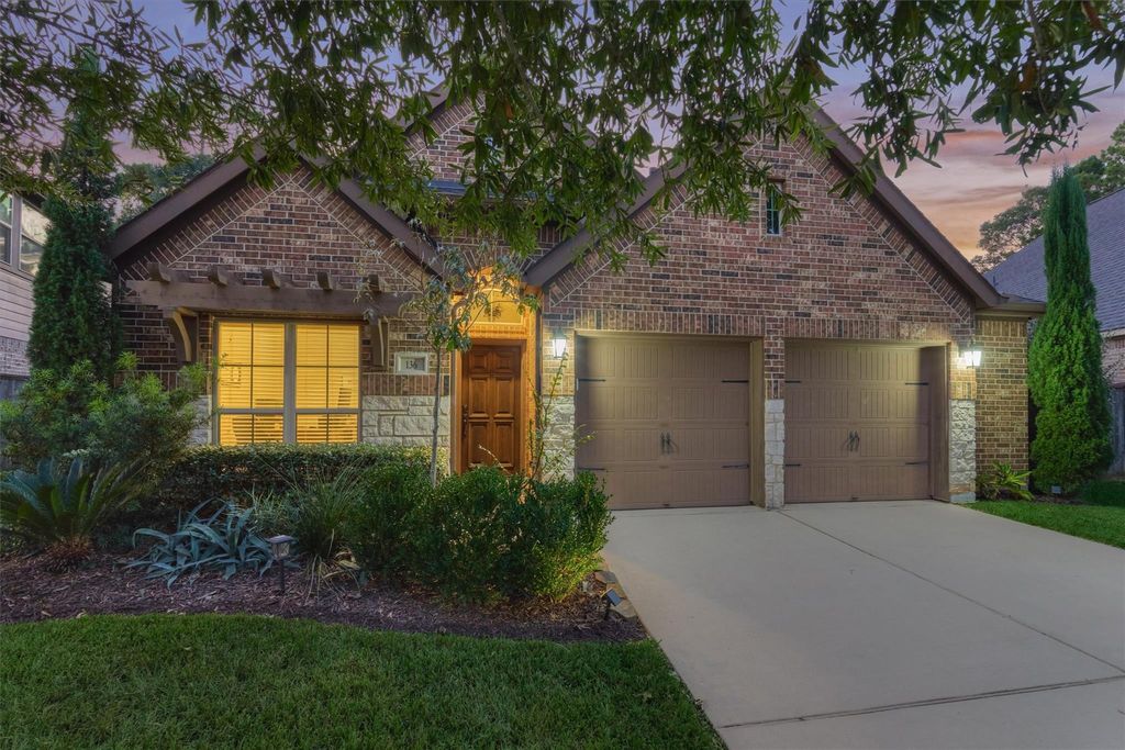 Photo of 136 Fox Trail Road, Montgomery, TX 77316 (MLS # 37473250)