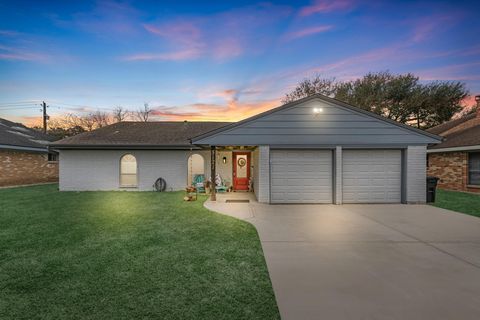 5121 Creekview Drive La Porte TX 77571