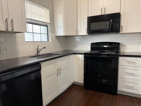 Tiny photo for 2915 Isabella Street #B, Houston, TX 77004 (MLS # 17874959)