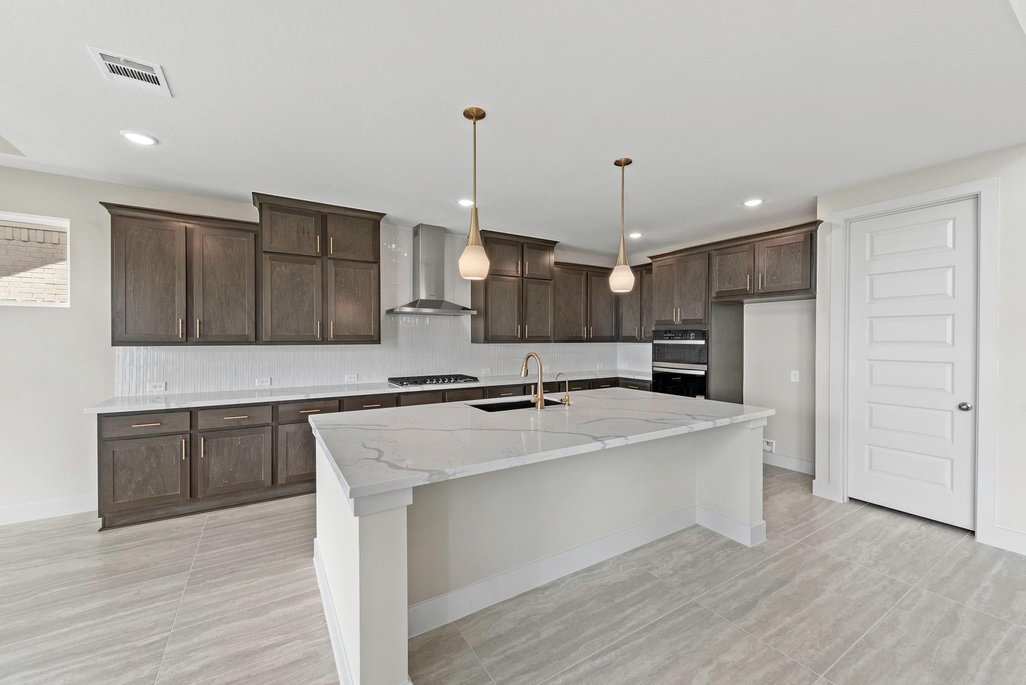 818 Caballos Drive