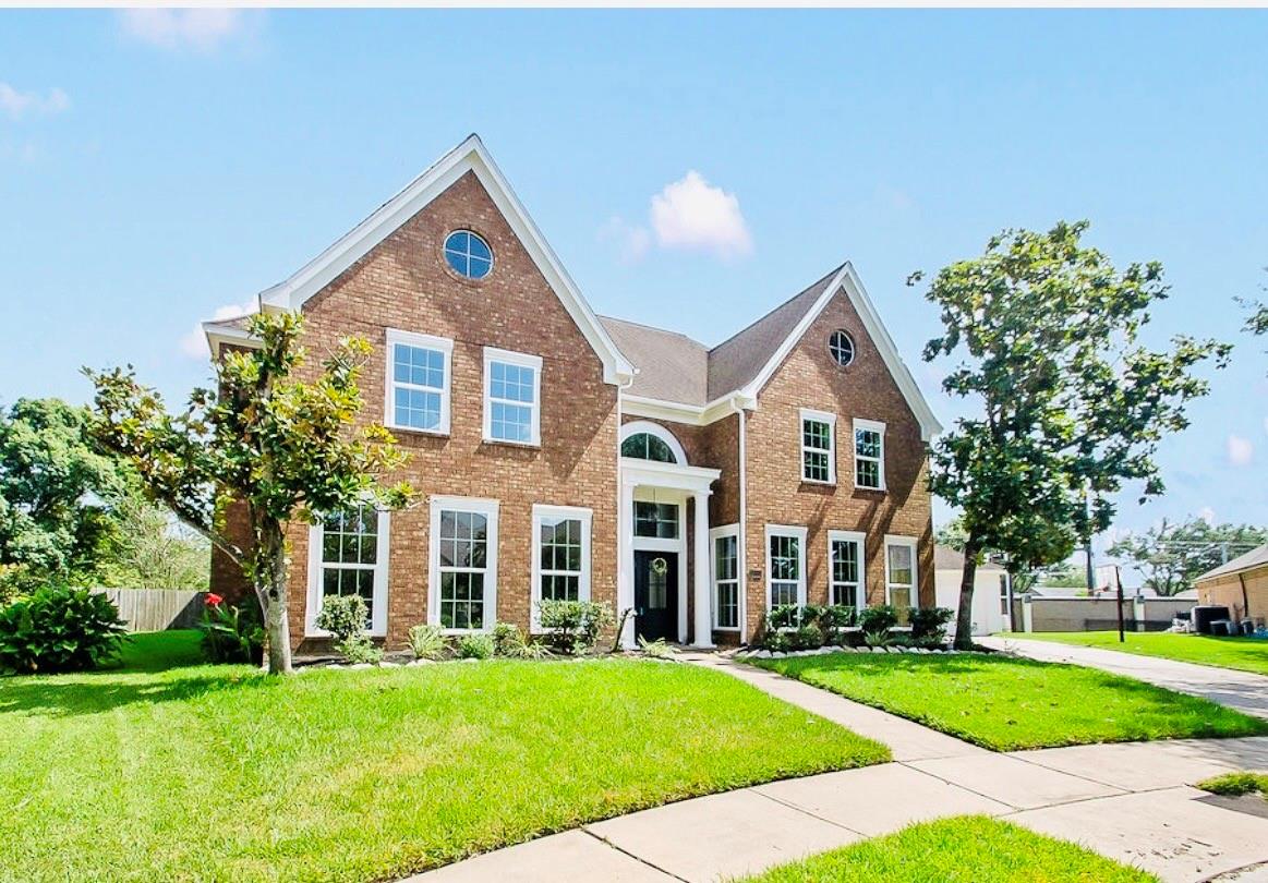 2111 Walnut Creek Drive