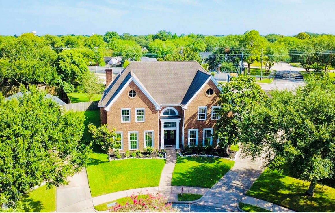 2111 Walnut Creek Drive