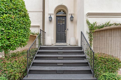 Photo of 1337 W 24th Street, Houston, TX 77008 (MLS # 20385269)