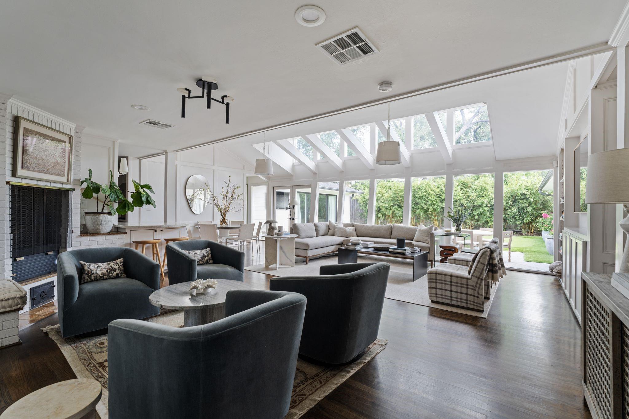 6138 Inwood Drive