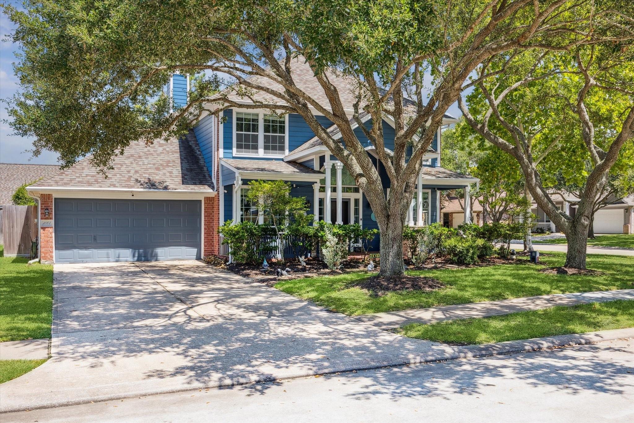 1001 Victorian Court