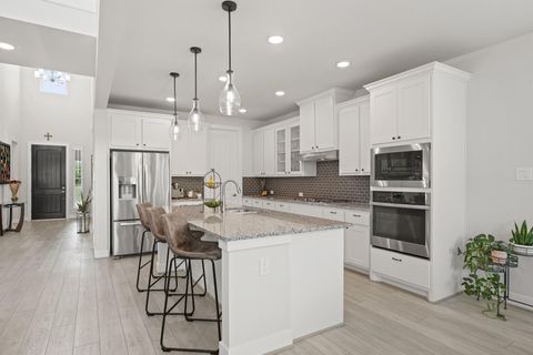 Tiny photo for 4702 Llano Loop, Sugar Land, TX 77479 (MLS # 94933013)