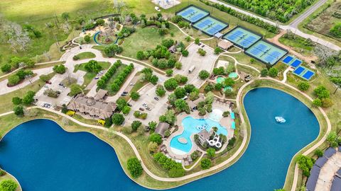 Tiny photo for 4702 Llano Loop, Sugar Land, TX 77479 (MLS # 94933013)