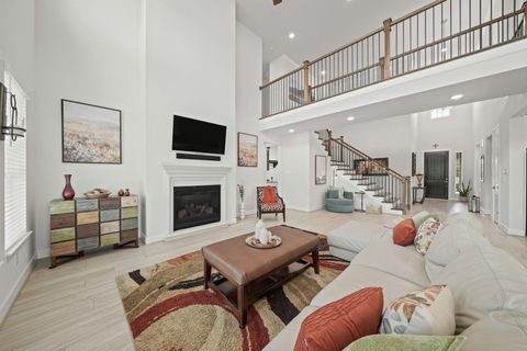 Tiny photo for 4702 Llano Loop, Sugar Land, TX 77479 (MLS # 94933013)