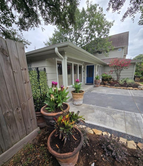Photo of 5010 Mayfair Street, Bellaire, TX 77401 (MLS # 39454204)