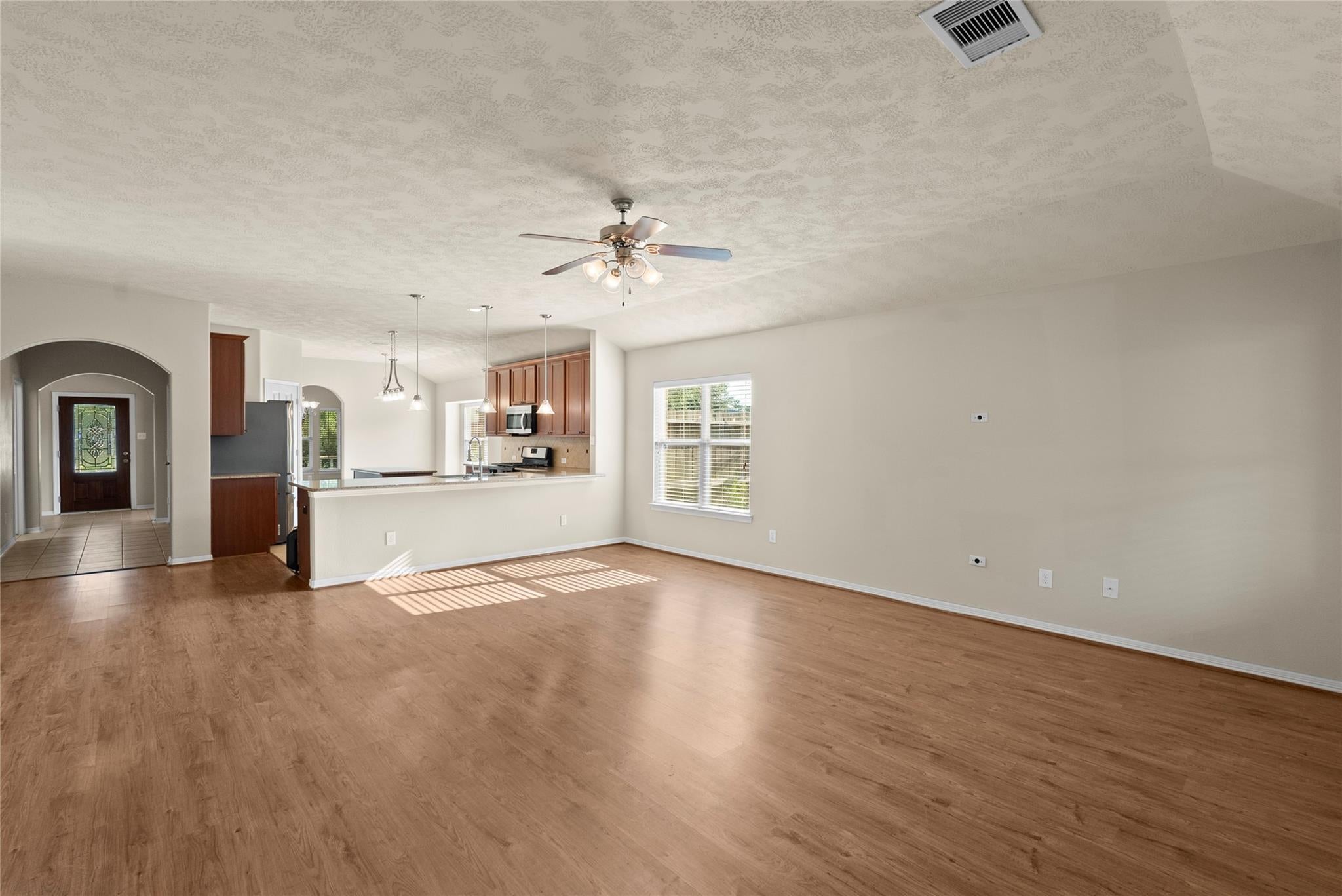 10015 Lynnwood Drive