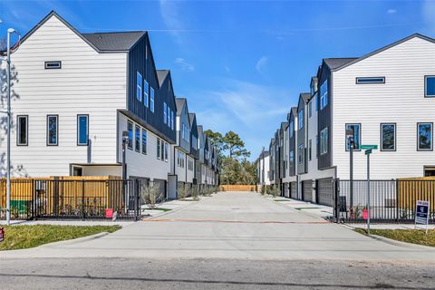 5302 Kindred Garden Lane A Houston TX 77091