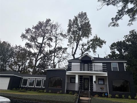 Photo of 1820 N Macgregor Way, Houston, TX 77023 (MLS # 66334688)