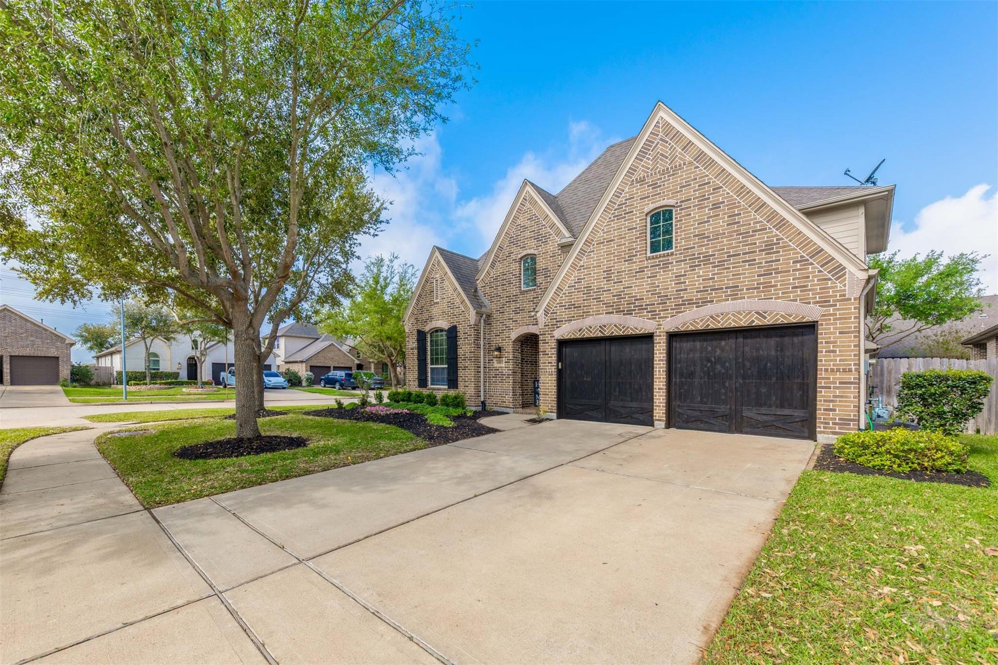 6003 Hedgepark Drive